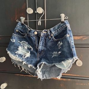 Vintage Tommy Hilfiger high waisted shorts